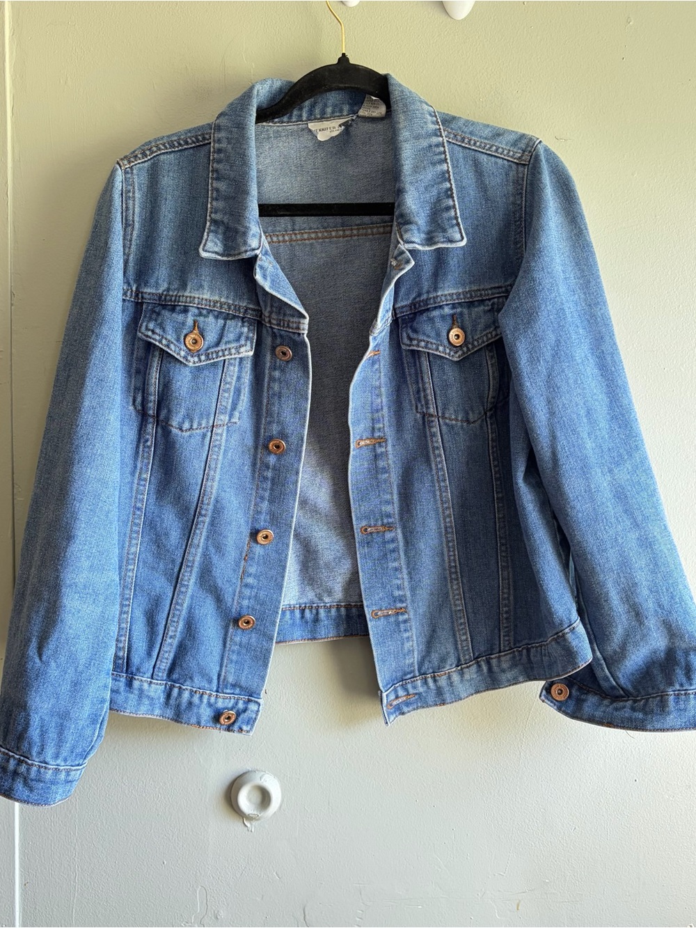Women's Light Wash Denim Jacket - Large